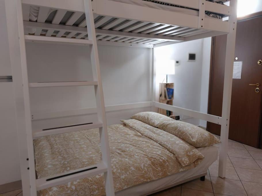 Smile Home! Graziosa Casa Con Parcheggio E Giardino Bovísio-Masciago Milanese Dış mekan fotoğraf