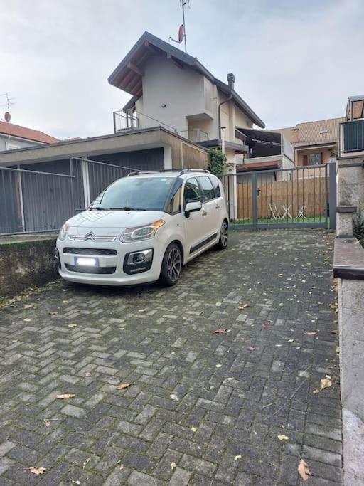 Smile Home! Graziosa Casa Con Parcheggio E Giardino Bovísio-Masciago Milanese Dış mekan fotoğraf